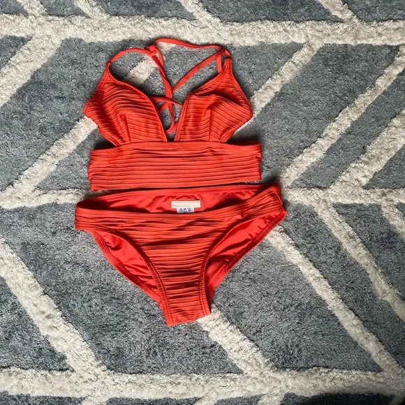 Michael Kors Bikini - Picture 1 of 5